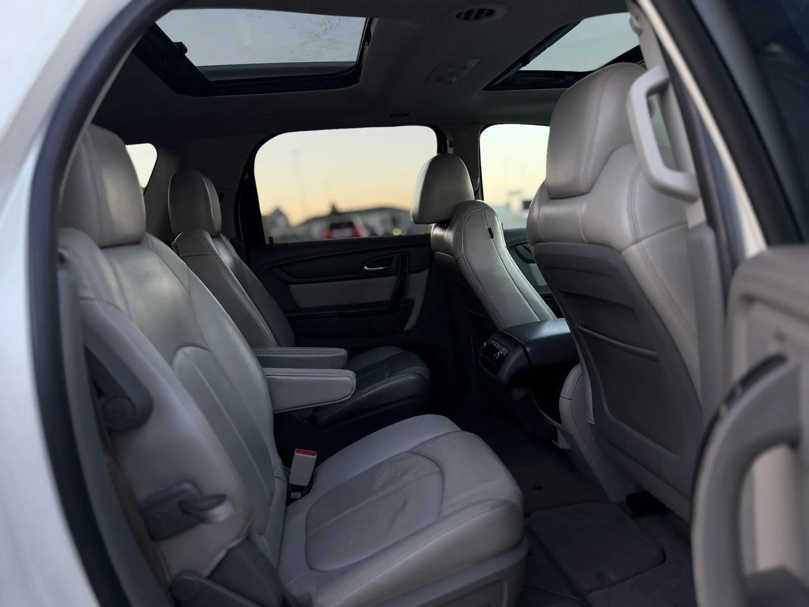 Used 2014 GMC Acadia SLT AWD/4WD image 18