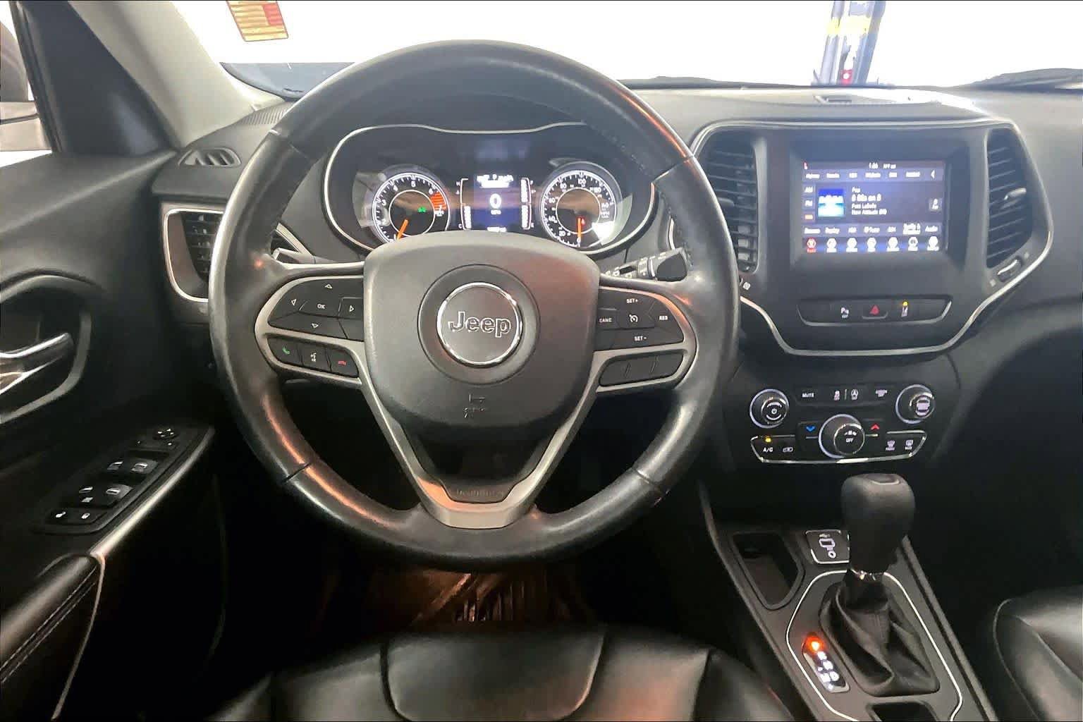Used 2021 Jeep Cherokee Latitude Plus image 6