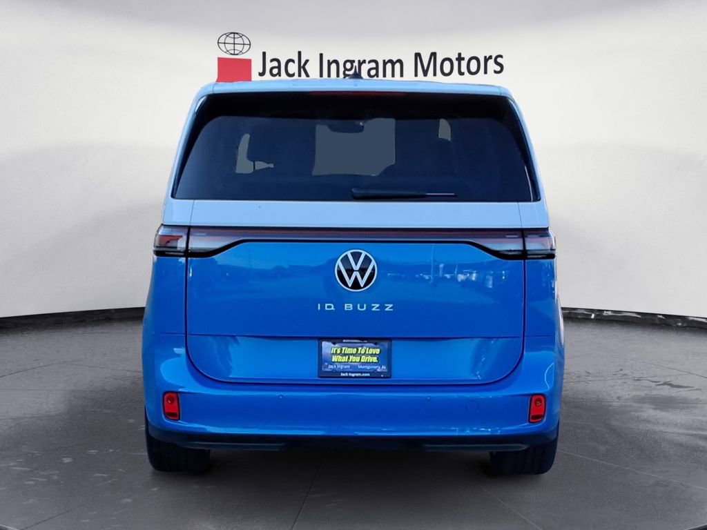 New 2025 Volkswagen ID. Buzz Pro S Plus RWD image 4