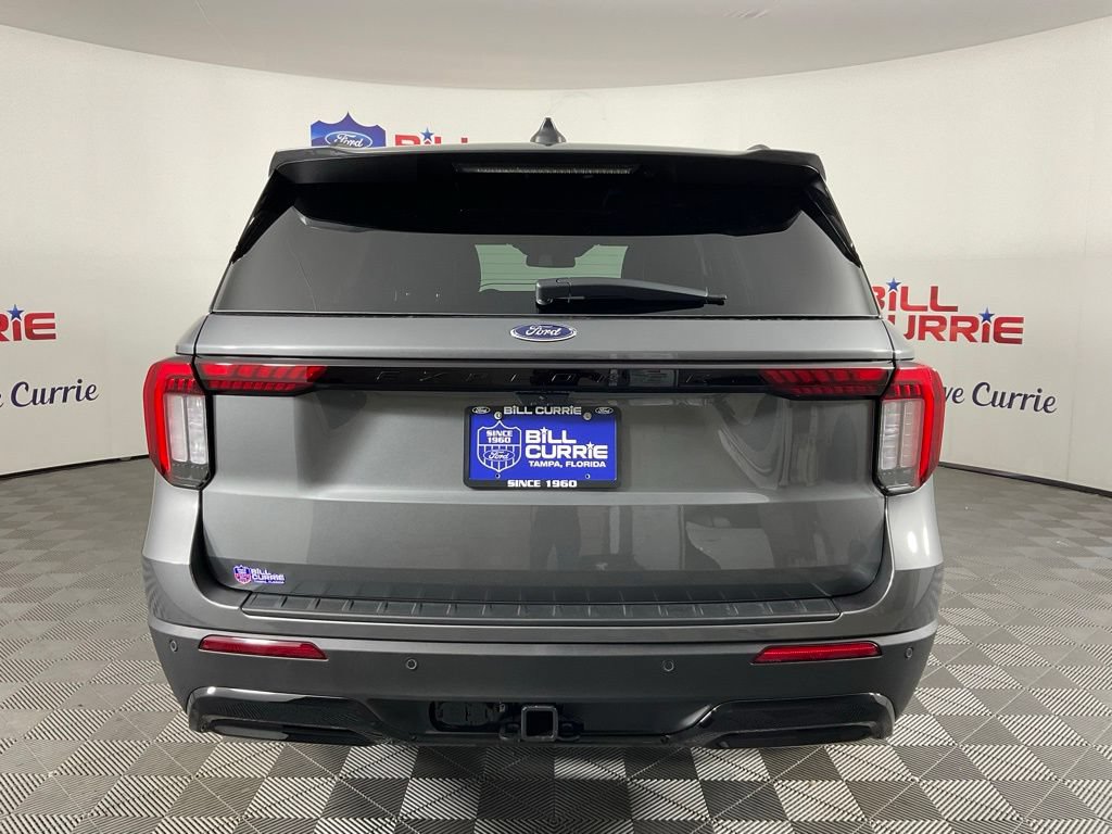 New 2026 Ford Explorer ST-Line w/ ST-Line Street Pack RWD image 4