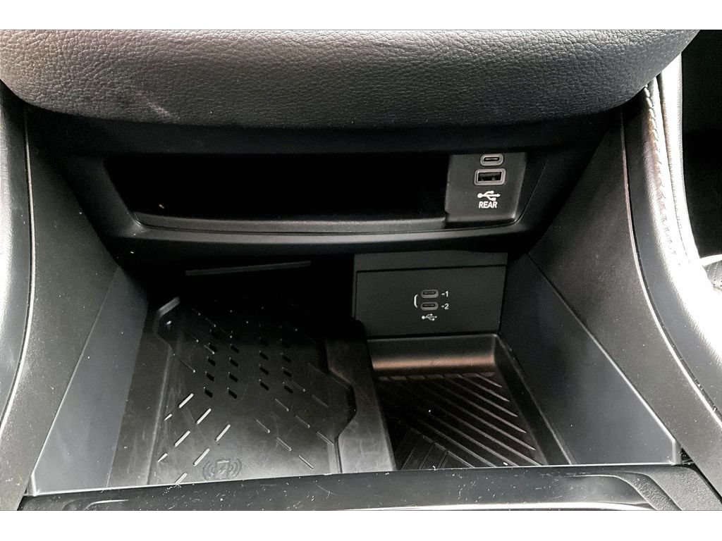 Used 2026 Chrysler Pacifica Premium FWD image 32