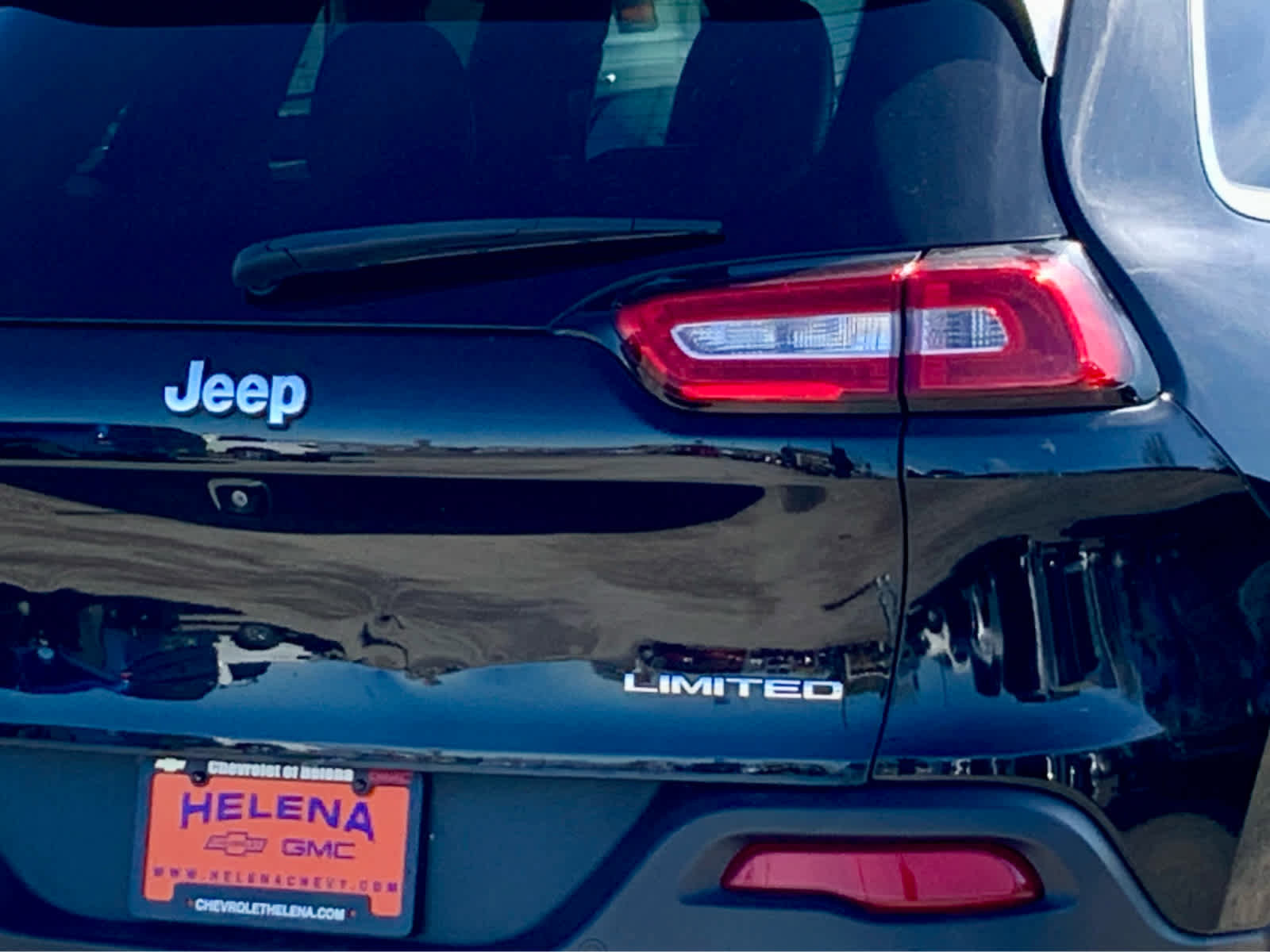 Used 2018 Jeep Cherokee Limited image 13