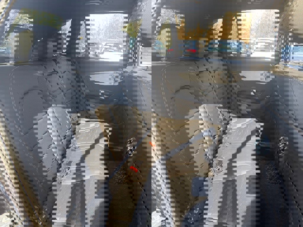 Used 2020 Mercedes-Benz GLC 300 4MATIC image 33