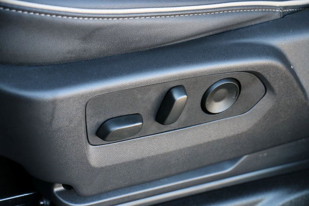 Used 2025 GMC Yukon XL Elevation w/ LPO, Floor Liner Package image 26