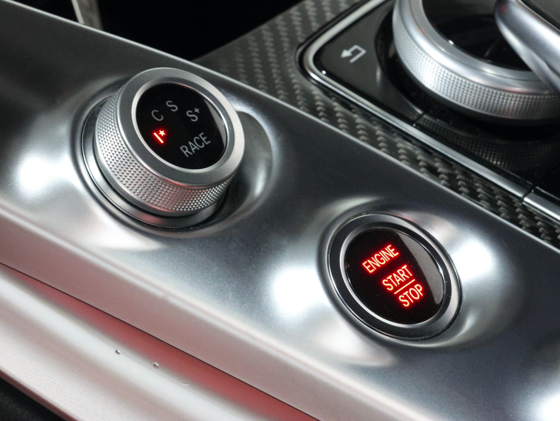 Used 2016 Mercedes-Benz AMG GT S image 92