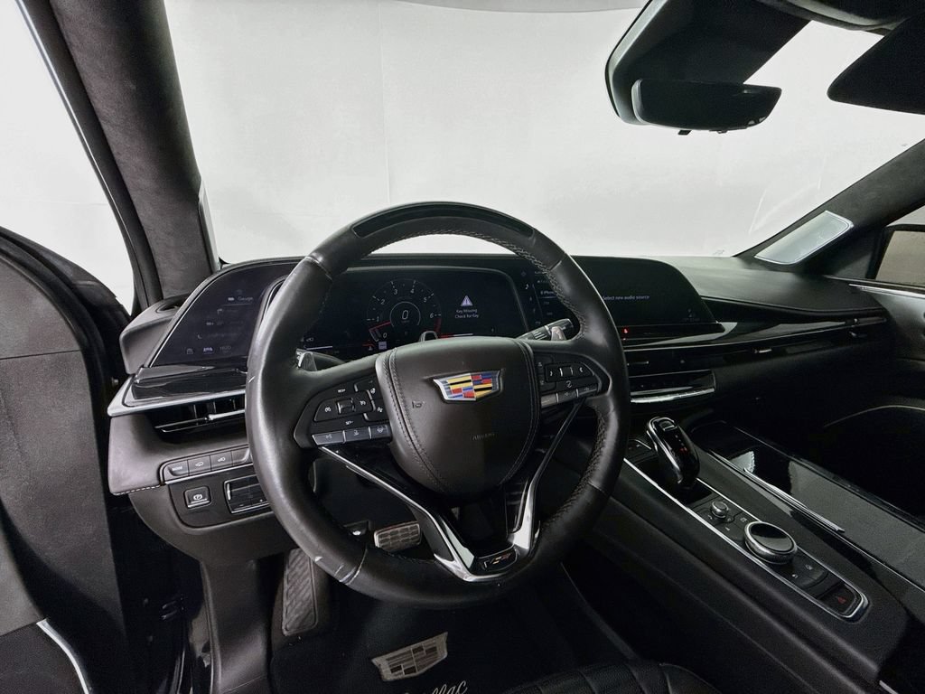 Used 2023 Cadillac Escalade V w/ LPO, ONYX Package AWD/4WD image 9