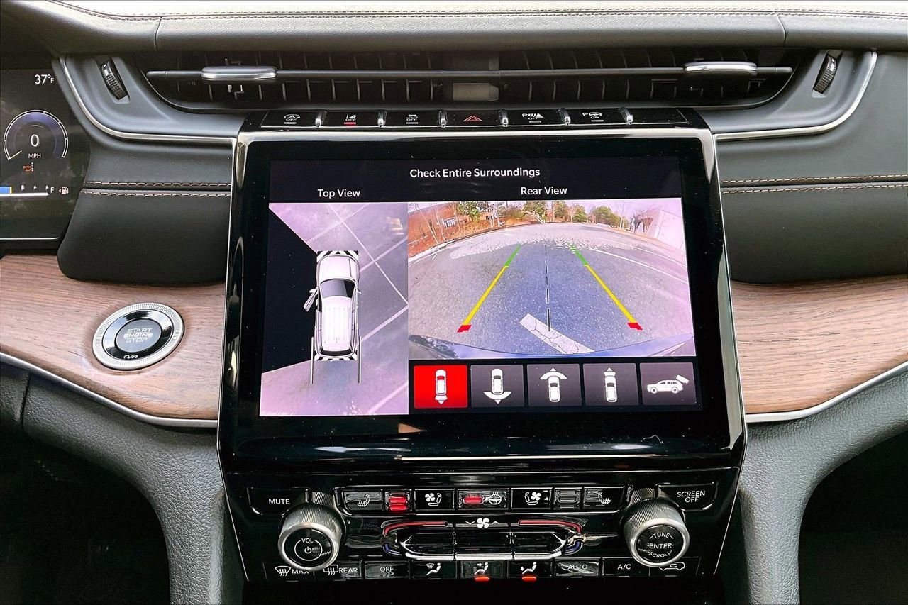 Certified 2022 Jeep Grand Cherokee Summit w/ Adv Protech Group IV image 14