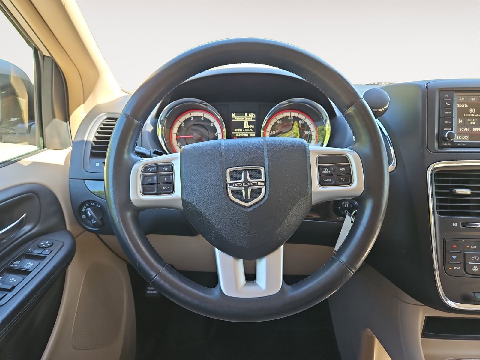 Used 2013 Dodge Grand Caravan Crew w/ Safety Sphere Group FWD image 12