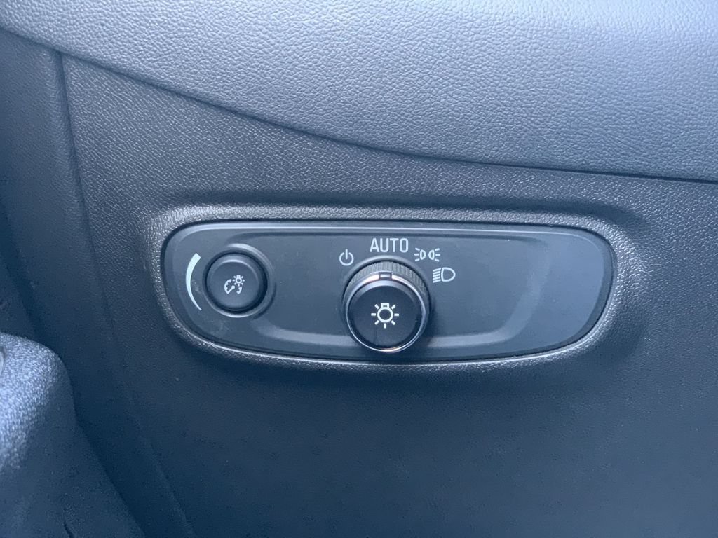 Certified 2024 Chevrolet Equinox LT FWD image 15