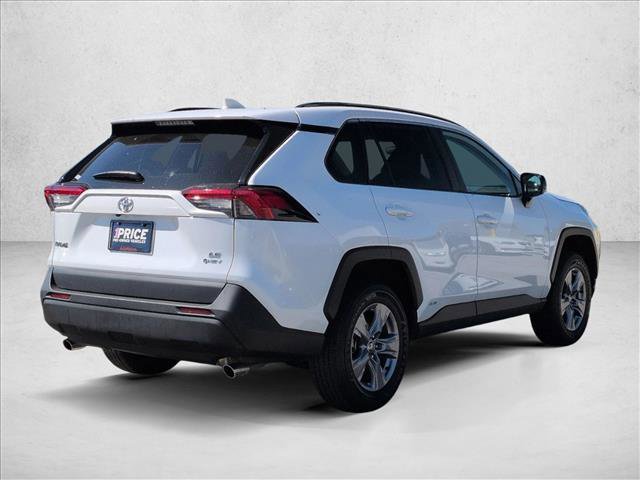Used 2025 Toyota RAV4 LE AWD/4WD image 5