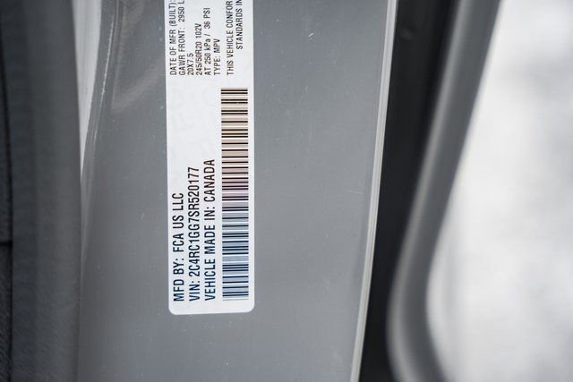 Used 2025 Chrysler Pacifica Limited image 50