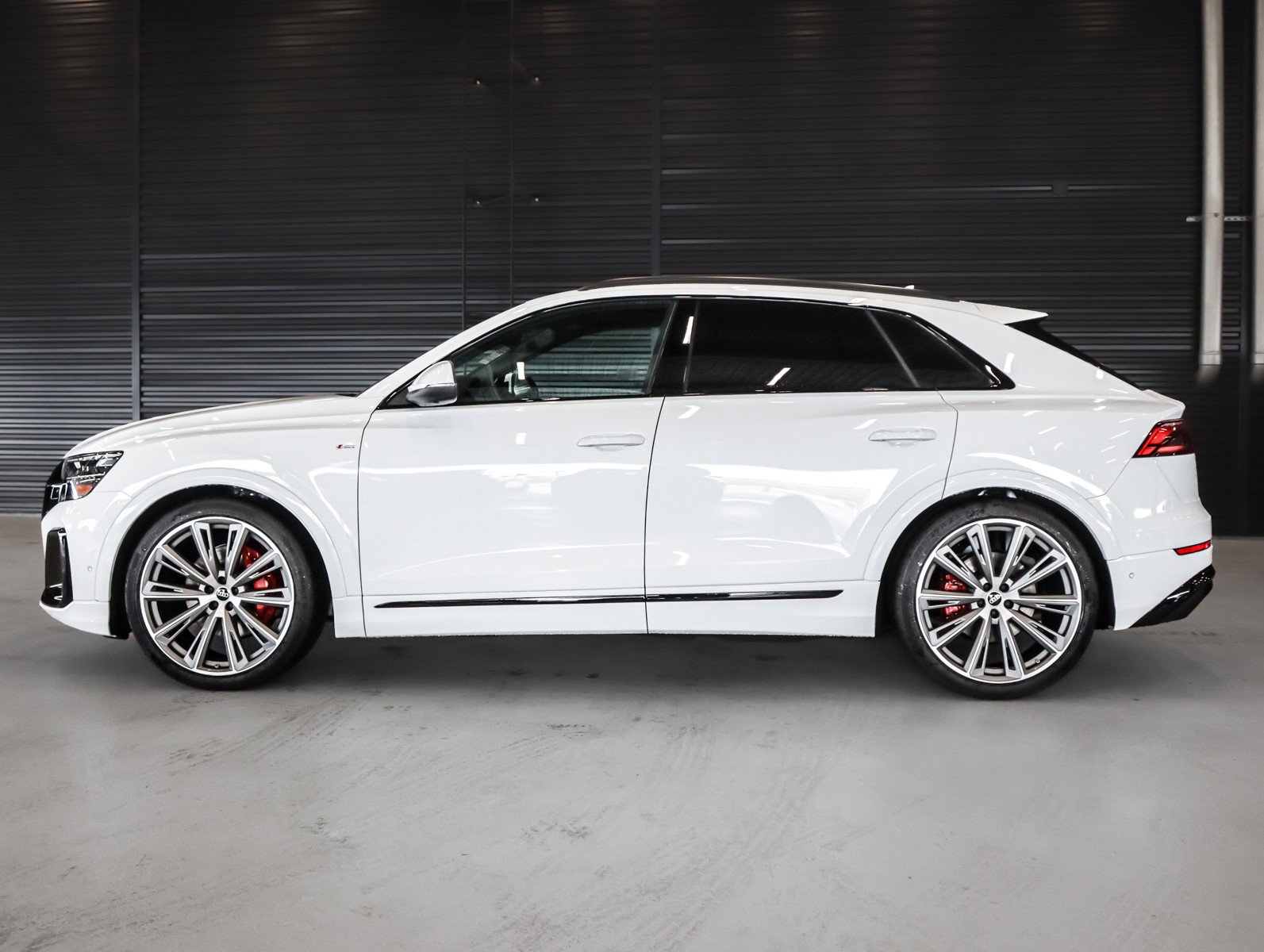 New 2026 Audi Q8 Prestige image 13