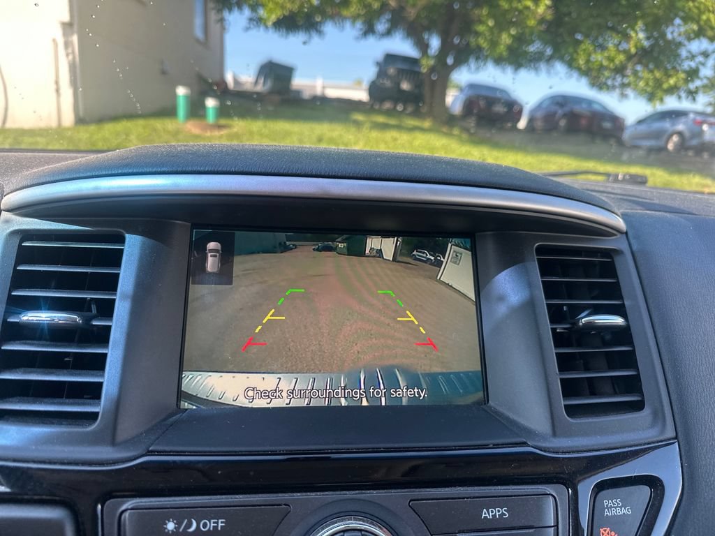 Used 2020 Nissan Pathfinder S AWD/4WD image 45