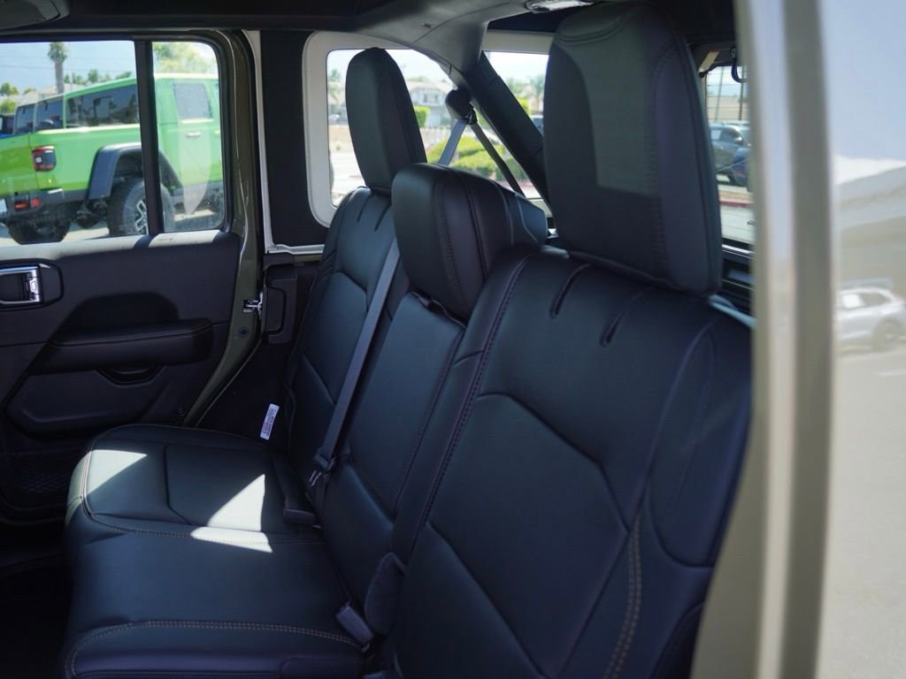 New 2025 Jeep Wrangler Unlimited Rubicon 392 image 22