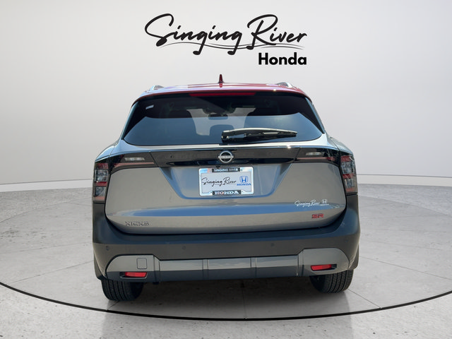 Used 2025 Nissan Kicks SR FWD image 6