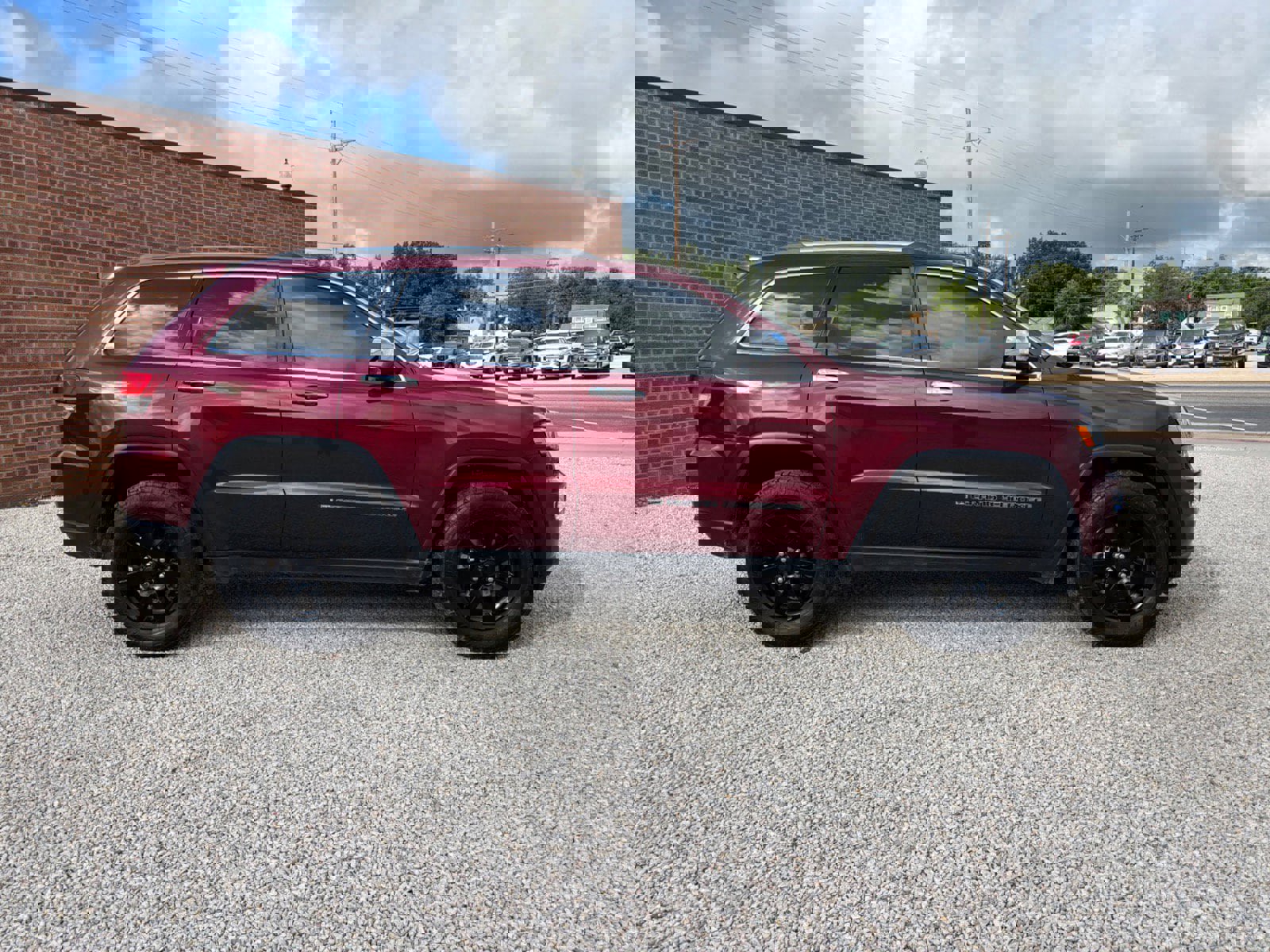 Used 2022 Jeep Grand Cherokee Limited image 2