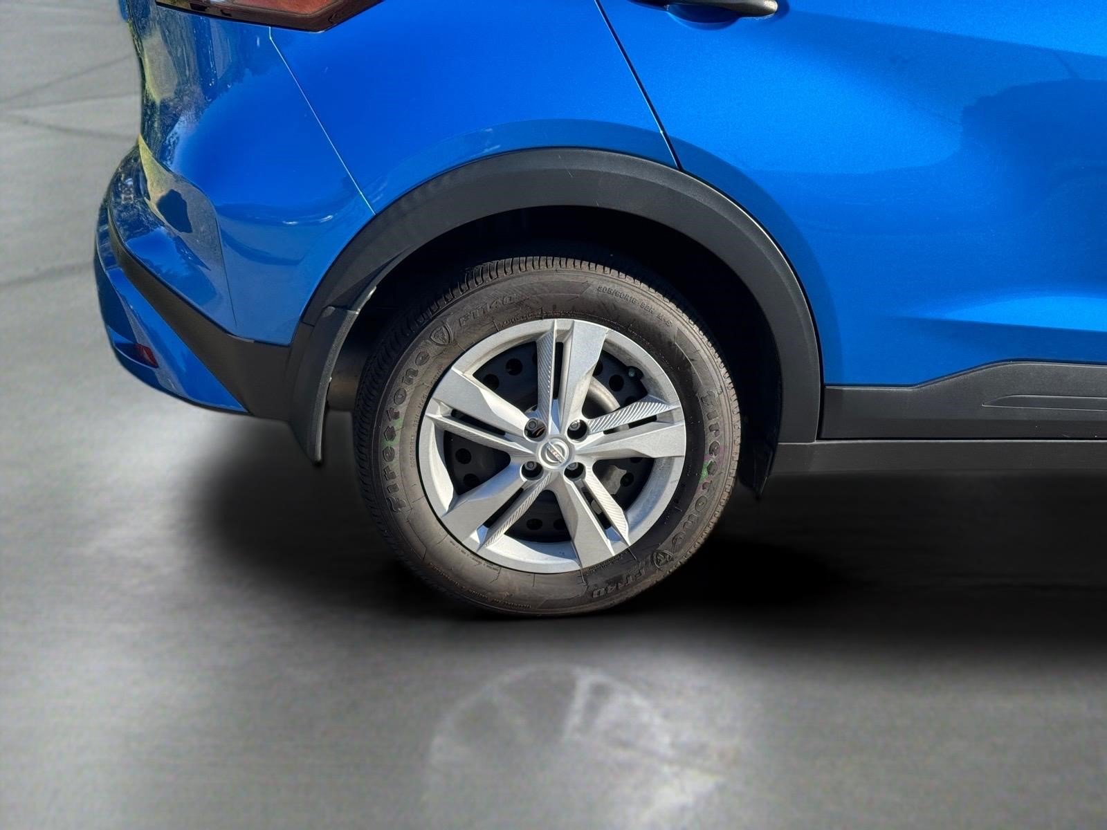 Used 2024 Nissan Kicks S FWD image 15