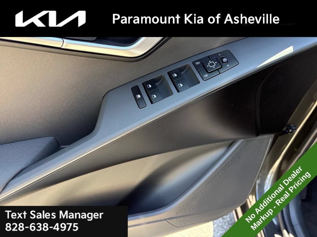 New 2026 Kia Niro LX FWD image 23