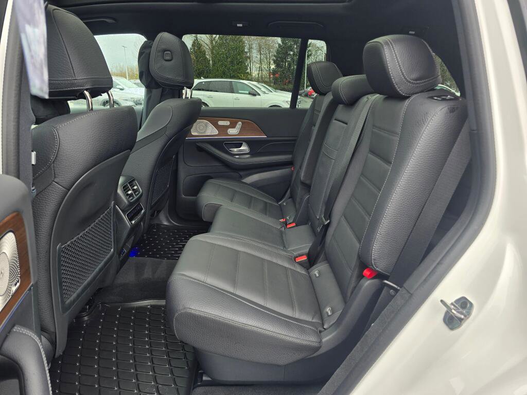 Certified 2025 Mercedes-Benz GLS 580 4MATIC image 19
