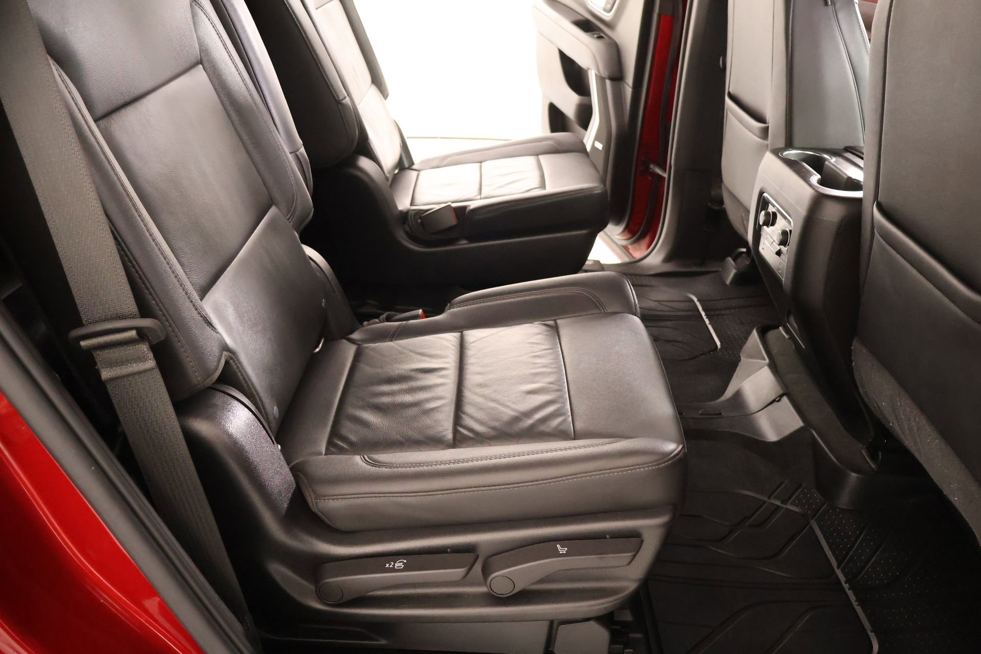 Used 2021 Chevrolet Tahoe Z71 AWD/4WD image 15