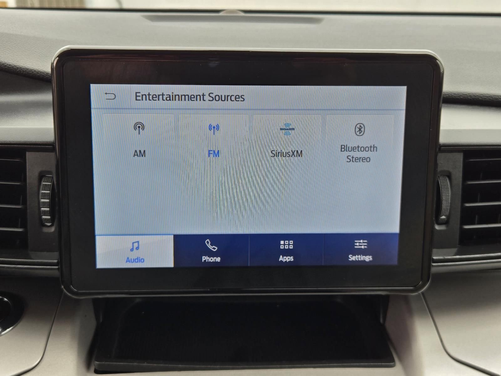 Used 2023 Ford Explorer XLT RWD image 9