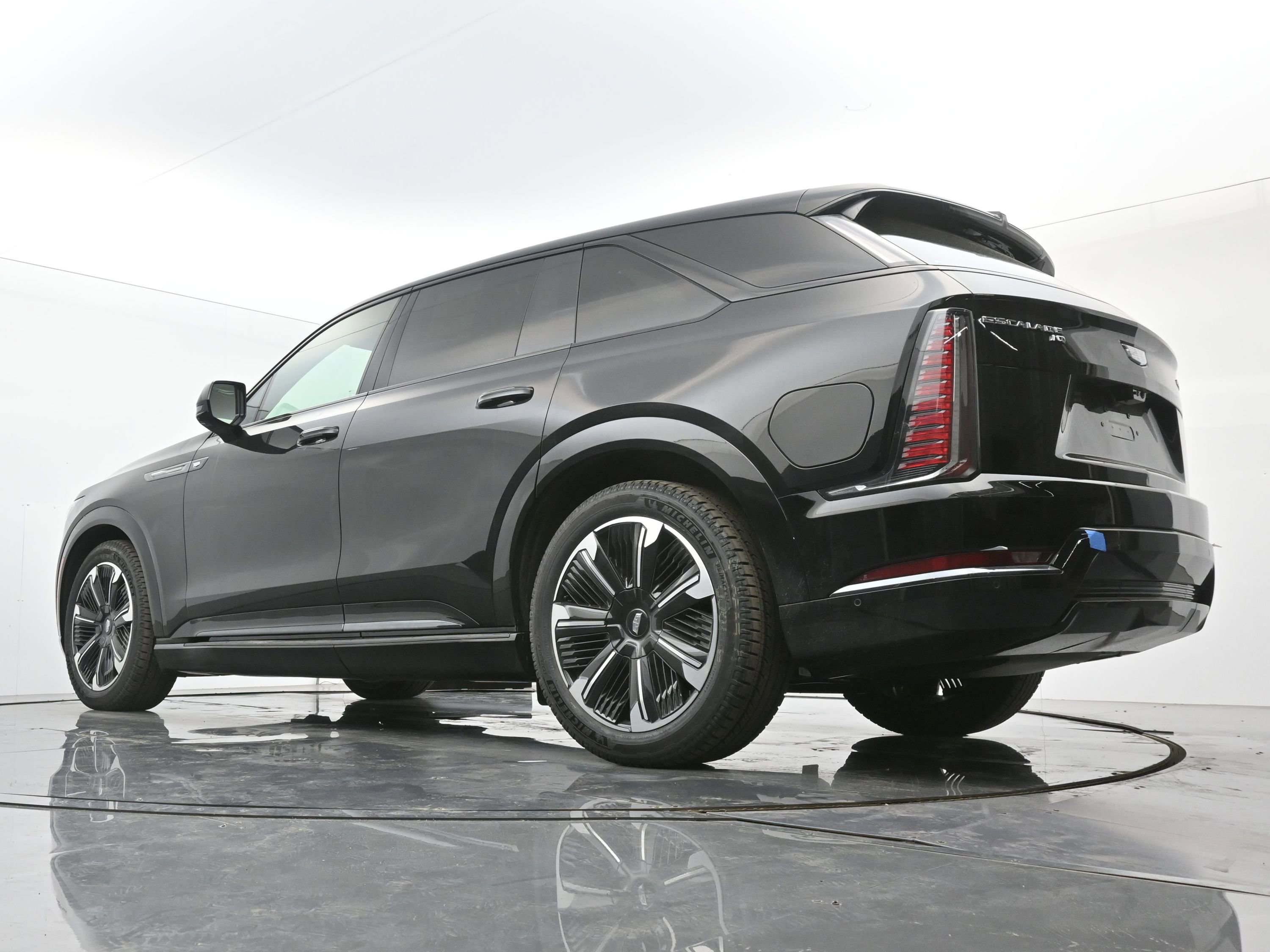 New 2025 Cadillac Escalade IQ Sport 2 image 17