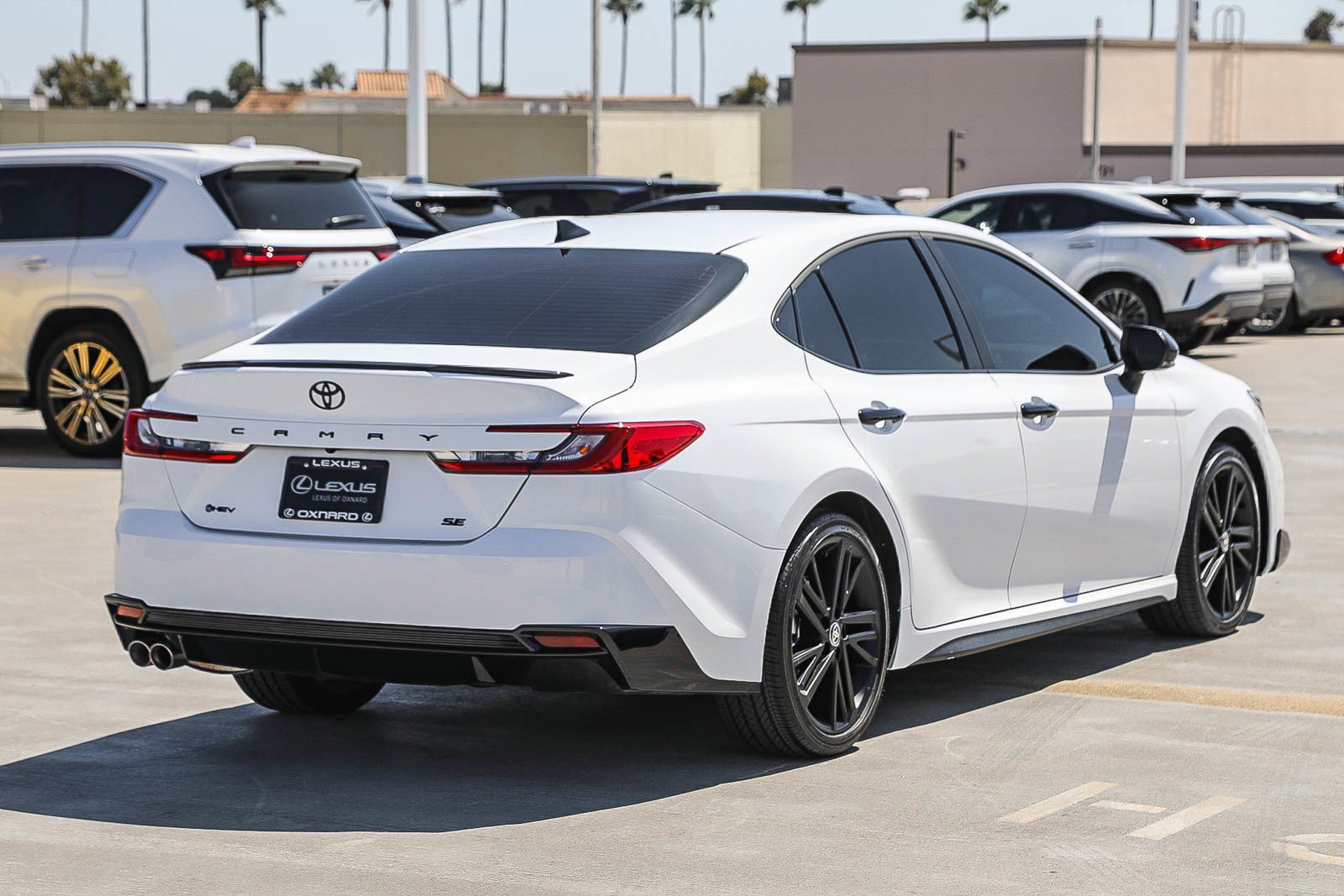 Used 2026 Toyota Camry Hybrid w/ Convenience Package FWD image 7