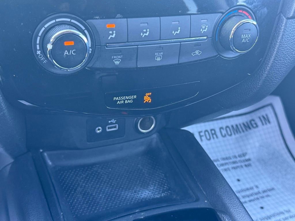 Used 2019 Nissan Rogue S w/ Special Edition Package FWD image 15