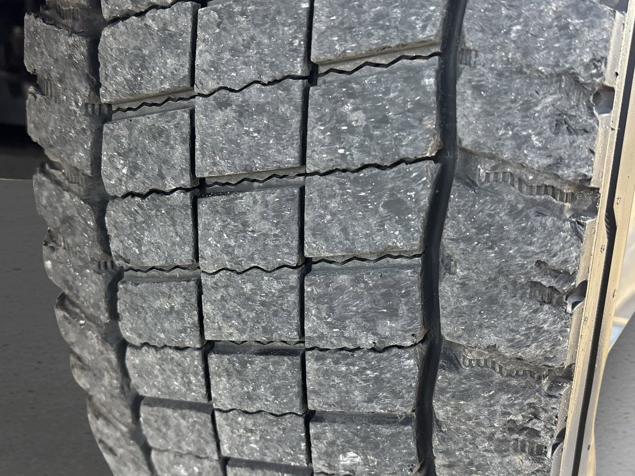 Used 2022 Ford F450 Platinum w/ FX4 Off-Road Package image 37