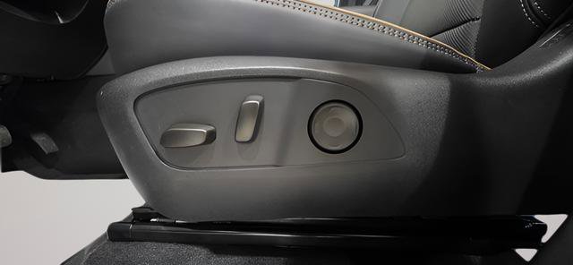 New 2026 Chevrolet Traverse High Country image 15