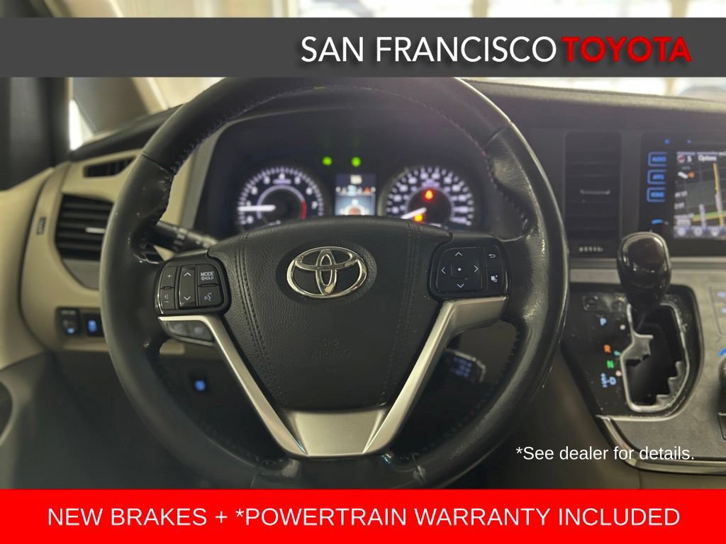 Used 2016 Toyota Sienna XLE Premium FWD image 35