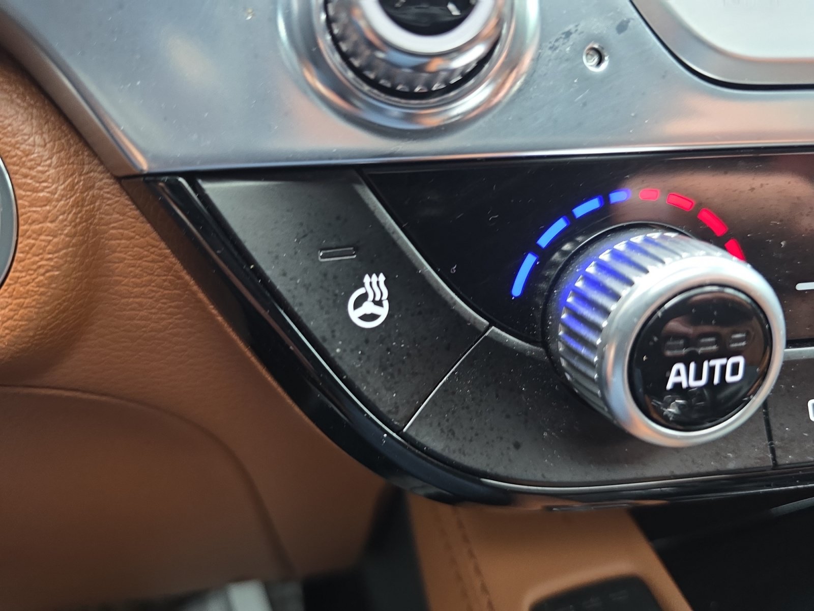Certified 2025 Kia Telluride SX Prestige X-Pro AWD/4WD image 24
