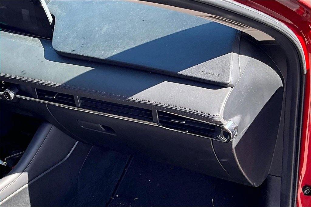 Used 2020 MAZDA MAZDA3 Sedan w/ Premium Package image 15