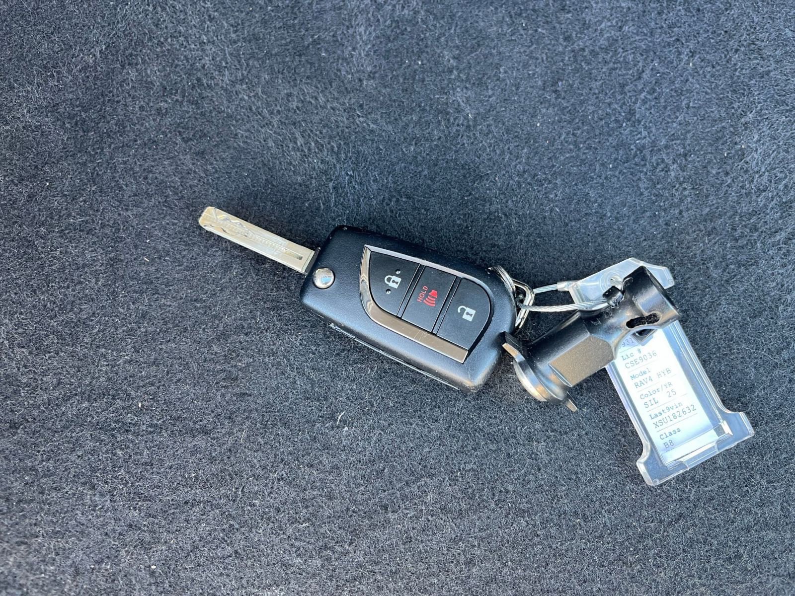 Used 2025 Toyota RAV4 LE image 22