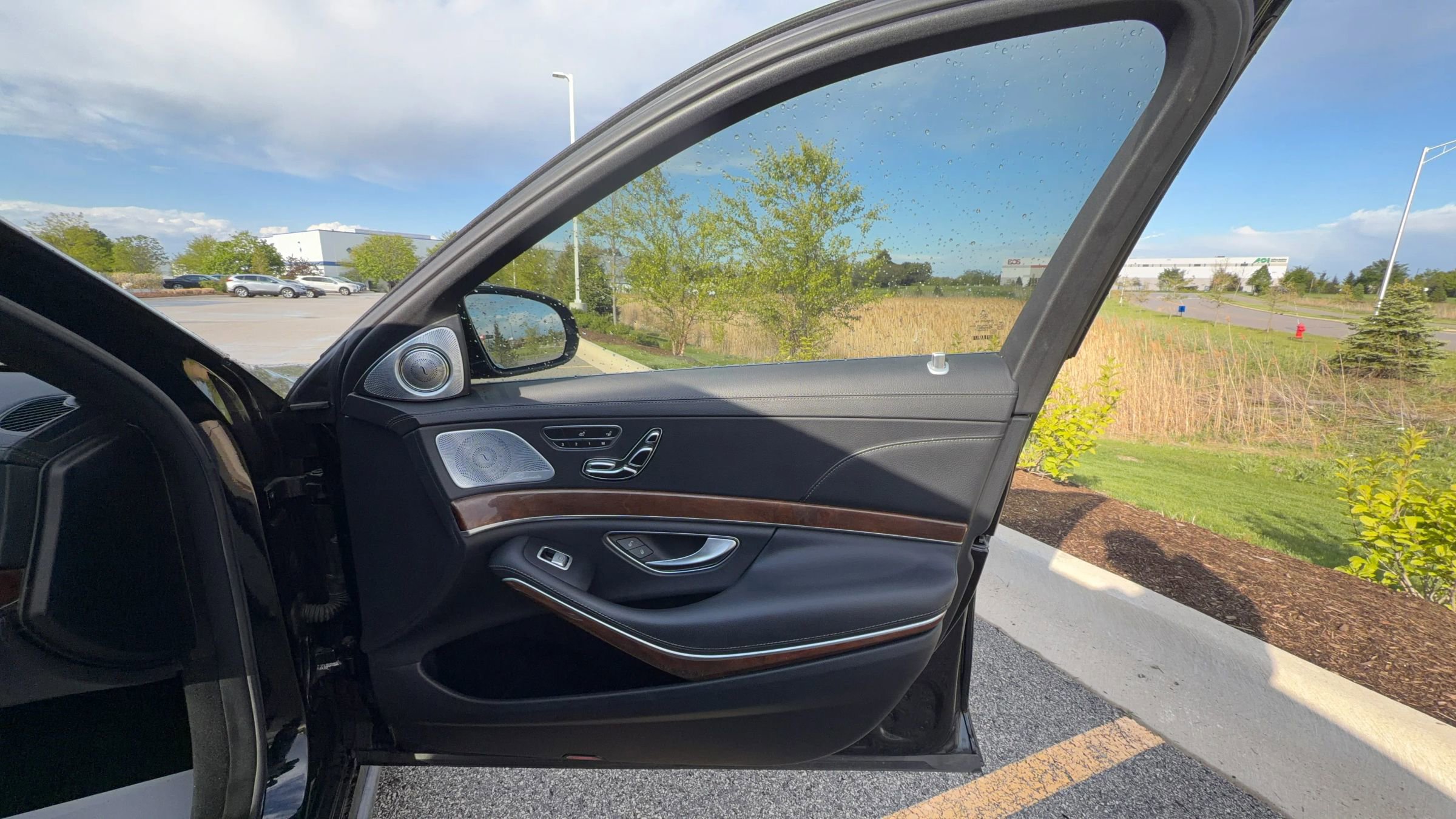 Used 2014 Mercedes-Benz S 550 Sedan w/ Sport Package Plus One image 19