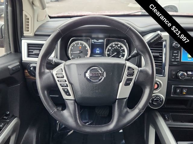 Used 2018 Nissan Titan SL image 33