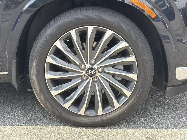 Used 2023 Hyundai Palisade Calligraphy w/ Winter Package FWD image 12