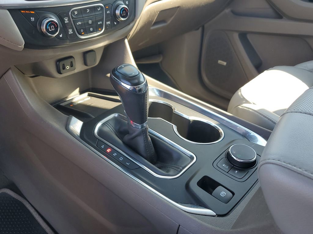 Used 2019 Chevrolet Traverse Premier w/ Driver Confidence II Package image 32