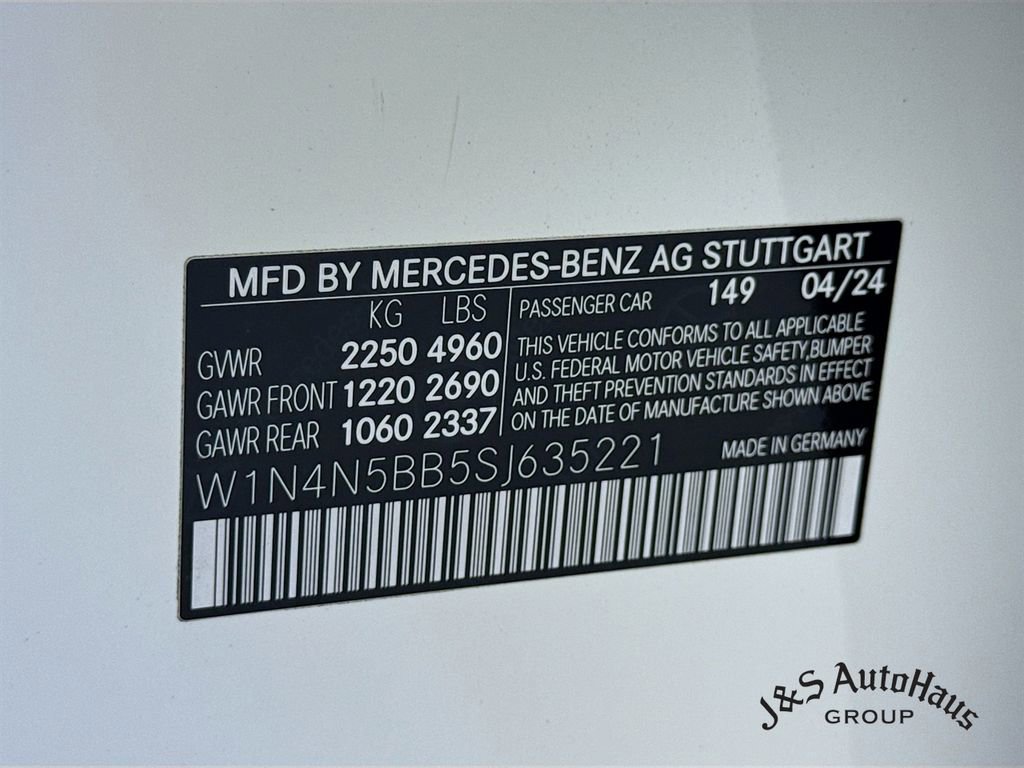 Used 2025 Mercedes-Benz GLA 35 AMG 4MATIC image 38