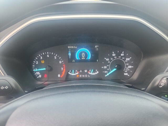 Used 2022 Ford Escape SE image 12