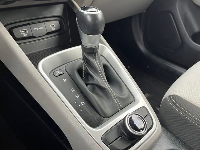 Used 2023 Hyundai Venue SEL w/ Cargo Package image 42