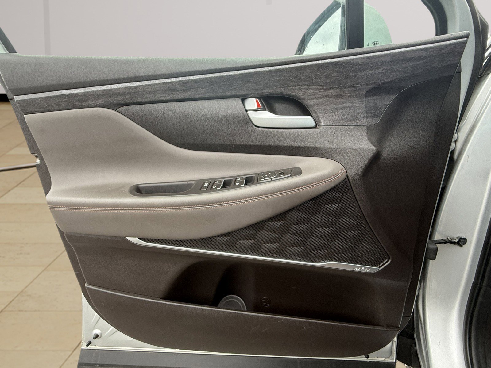 Used 2019 Hyundai Santa Fe Limited image 27