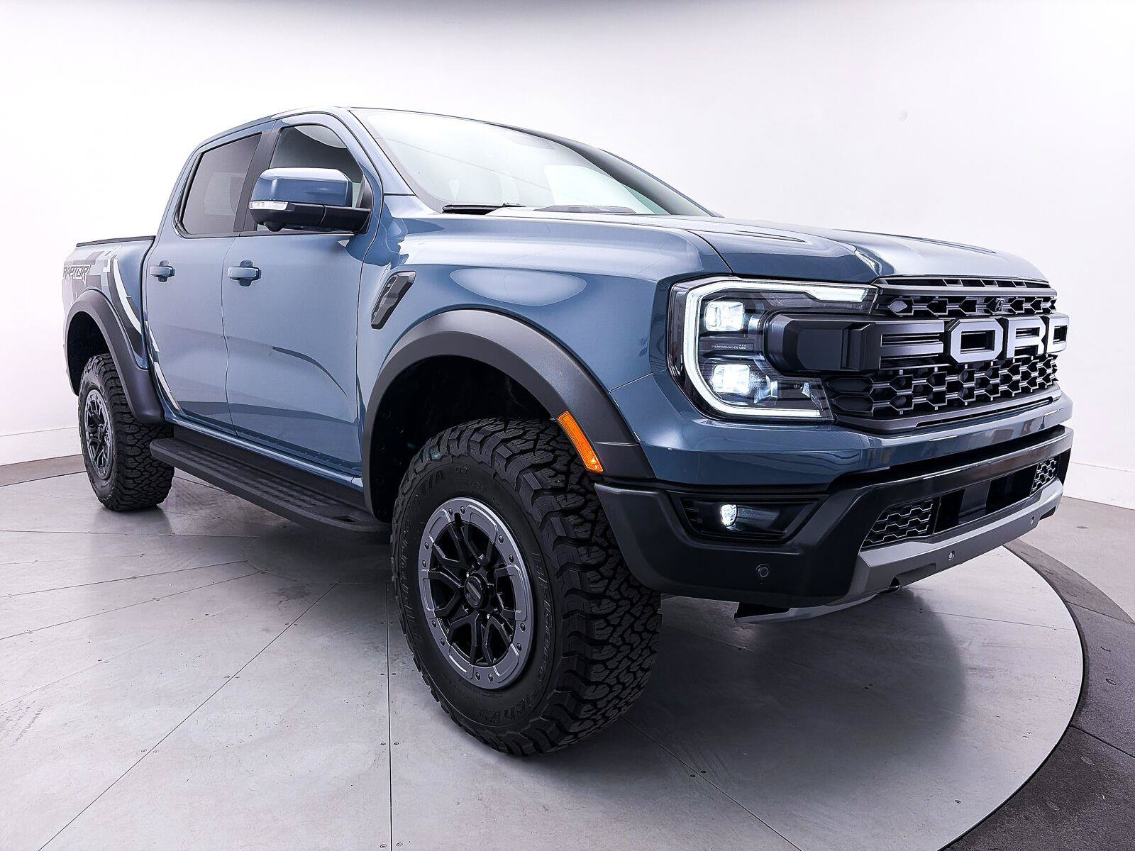 Used 2025 Ford Ranger Raptor AWD/4WD image 12