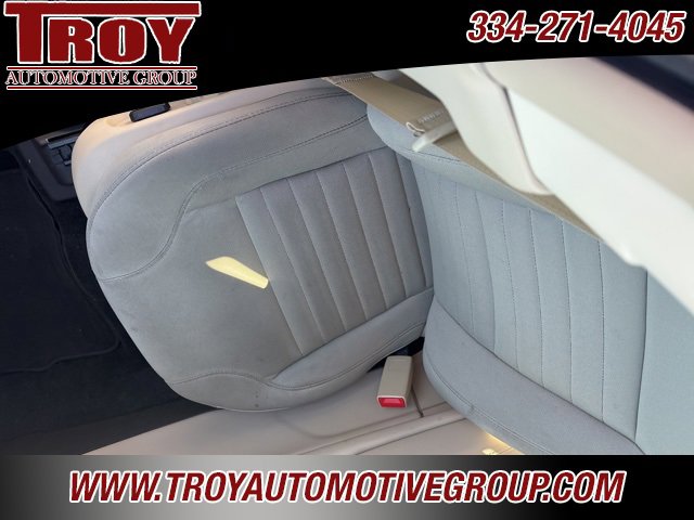 Used 2017 Ford Taurus SE image 22