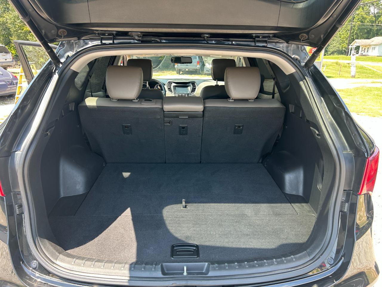 Used 2017 Hyundai Santa Fe Sport FWD image 9