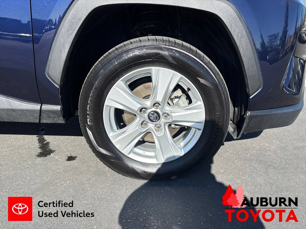 Certified 2021 Toyota RAV4 XLE w/ XLE Grade Weather Package AWD/4WD image 25