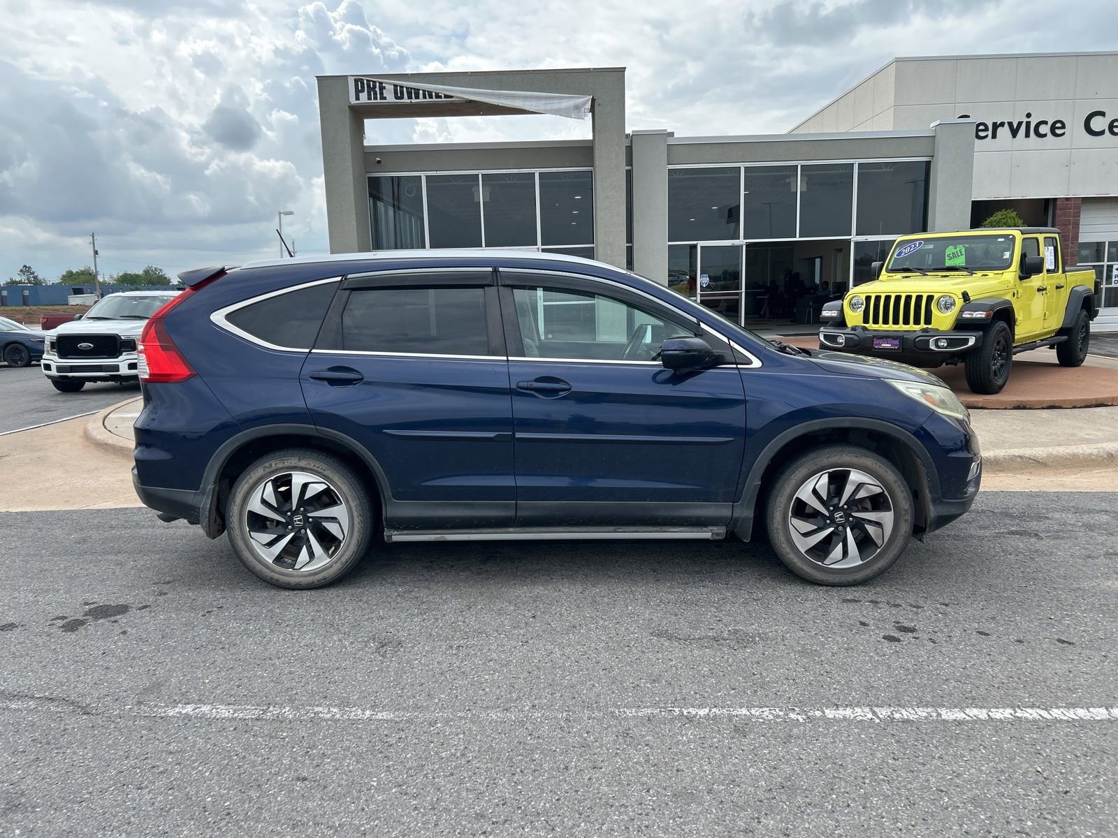 Used 2015 Honda CR-V Touring image 4