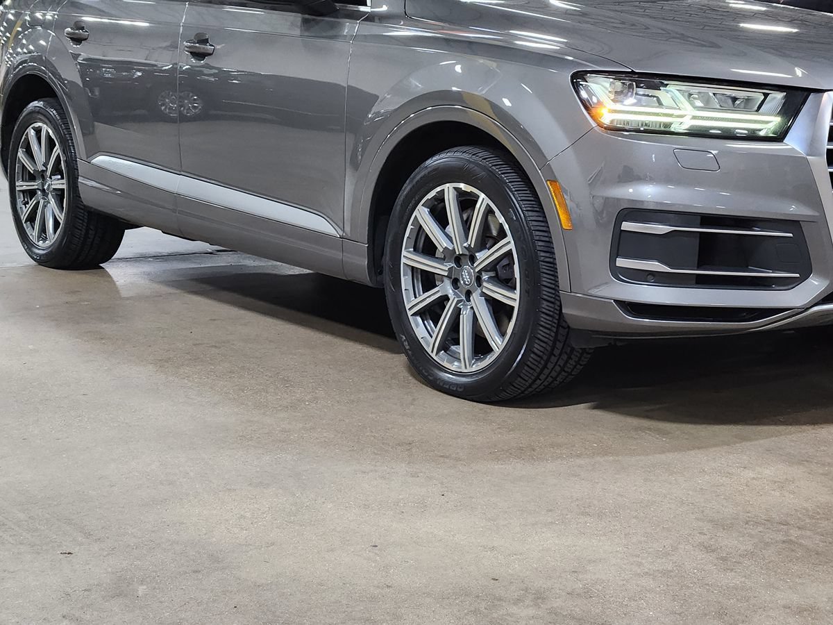 Used 2018 Audi Q7 3.0T Premium Plus w/ Premium Plus Package AWD/4WD image 16