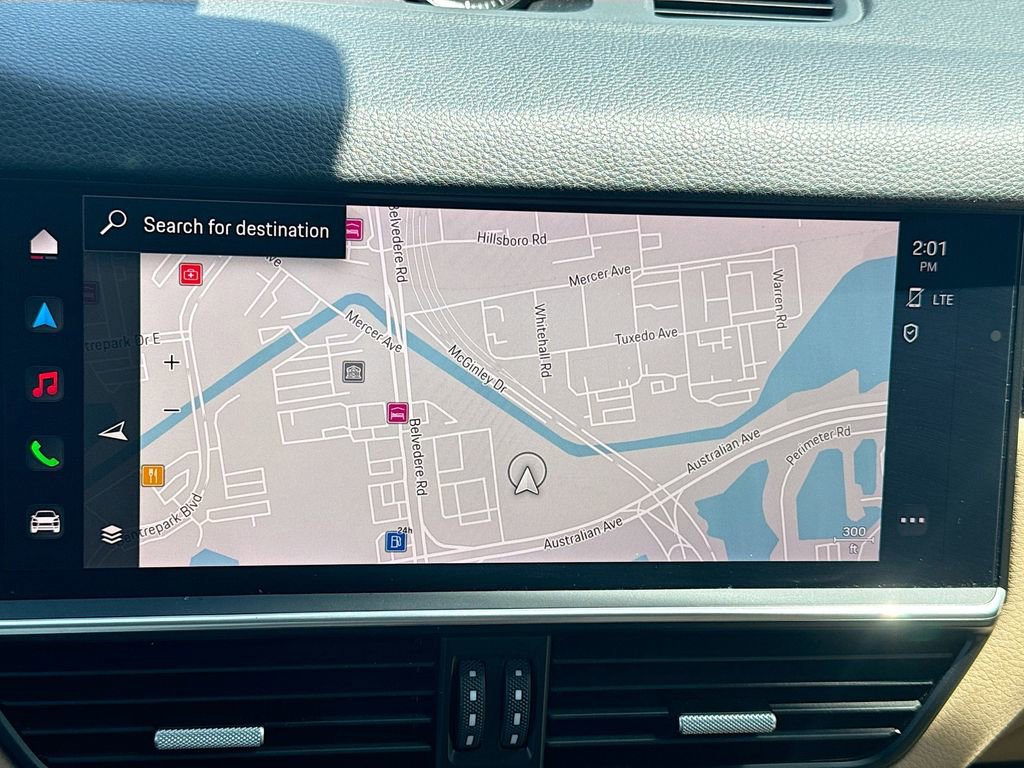 Used 2023 Porsche Cayenne image 16