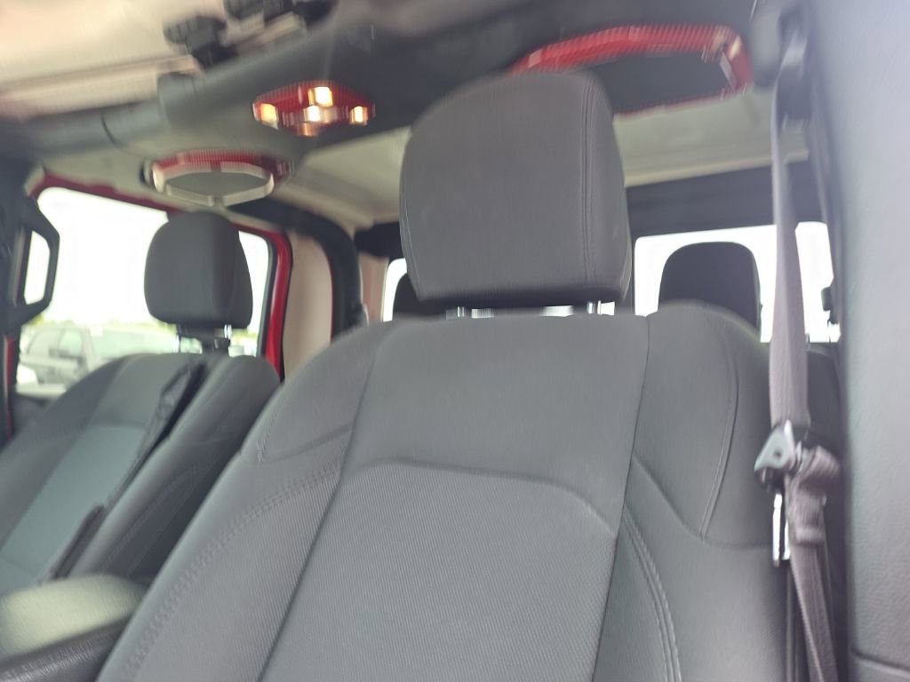 Used 2020 Jeep Gladiator Sport w/ Quick Order Package 24S image 11